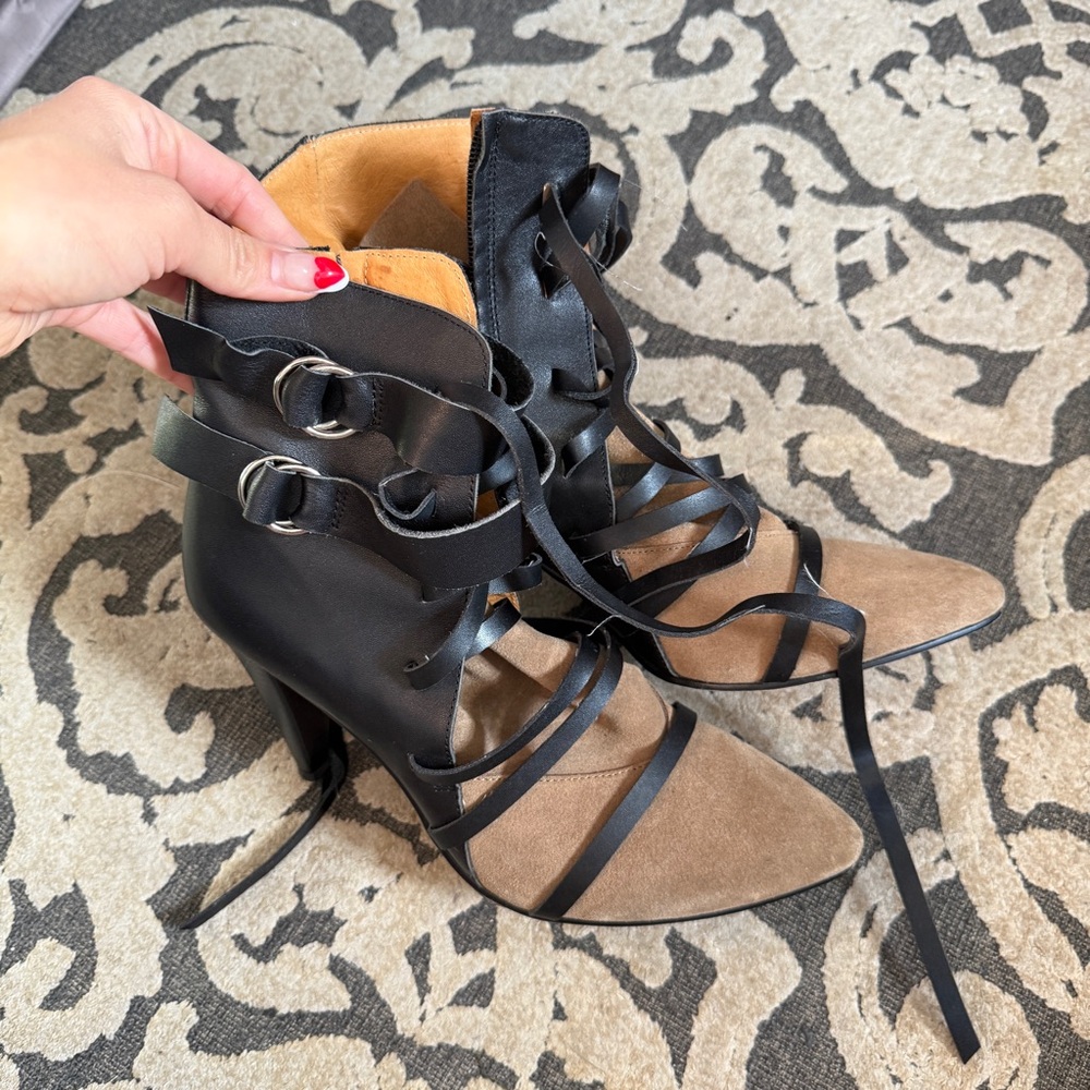 Says Isabel Marant Black and Brown Strappy Heeled booties